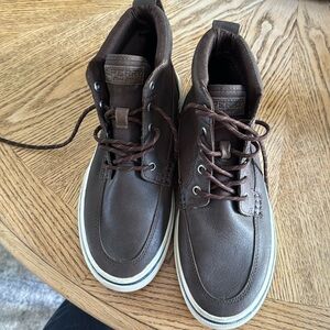 Sperry dressy casual high top shoe